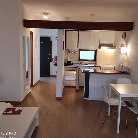 Fabulous Sea View Near Old Town Apartament